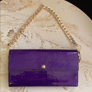 Authentic Louis Vuitton Vernis Sarah Wallet